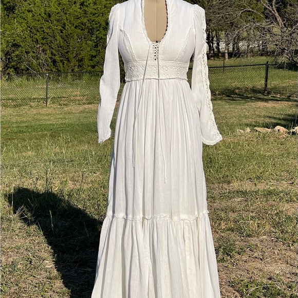 Gunne Sax Renaissance Dress - Picture 4 of 10